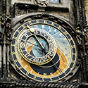 Die goldene Uhr, eines der bekanntesten Wahrzeichen der Stadt Prag